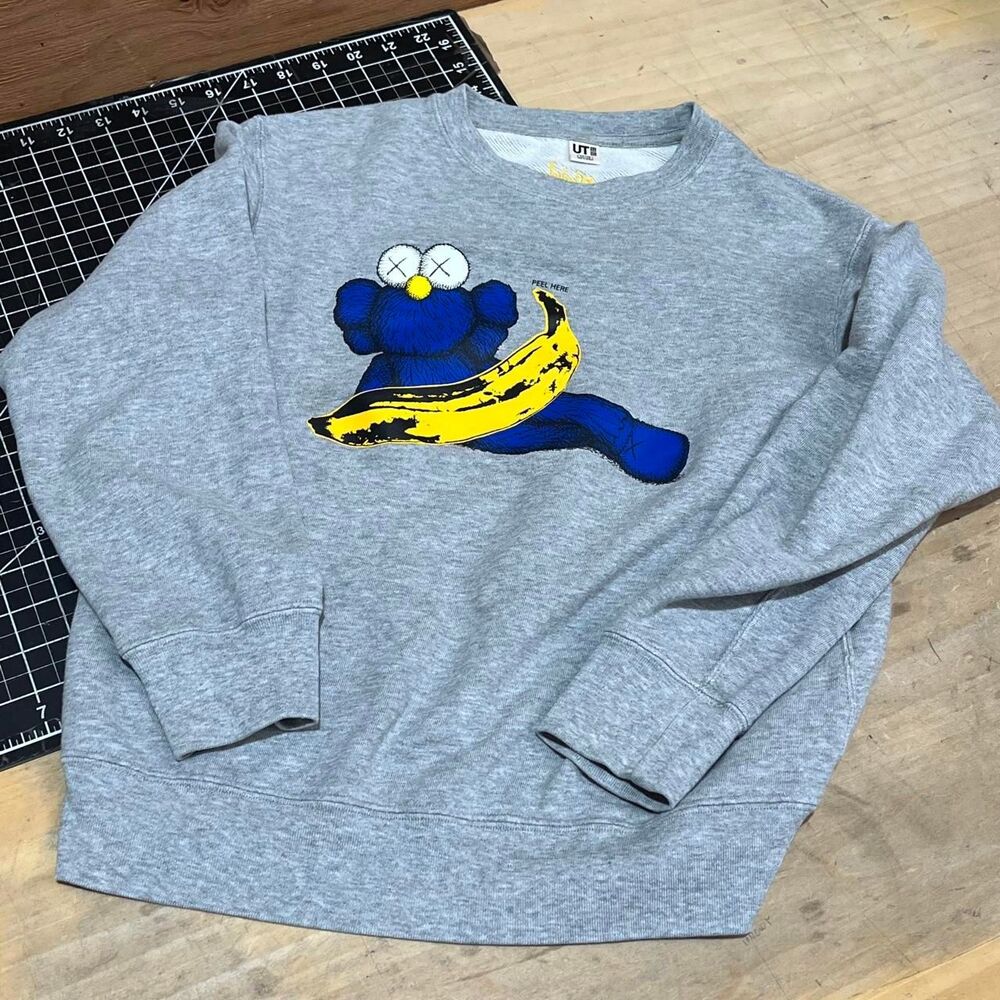 Uniqlo Grey Sweatshirt
